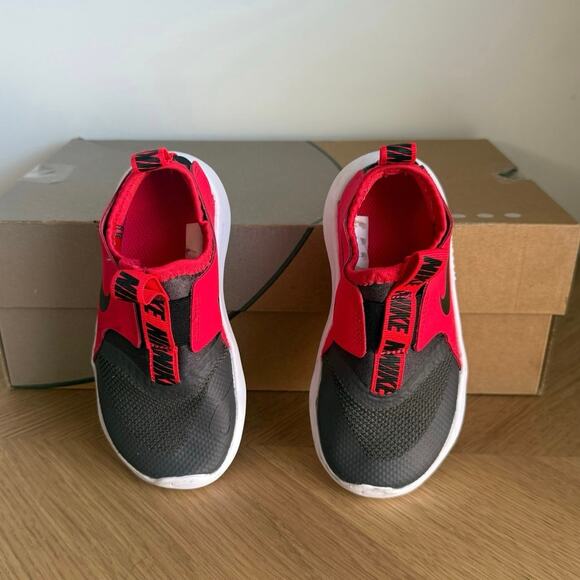 Nike Flex Runner Red/Grey Toddler Sneakers- SZ 9 C - Picture 3 of 10